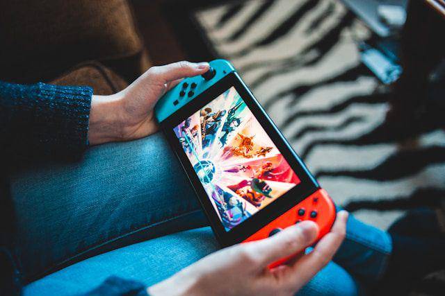 Nintendo Switch (unsplash.com//@introspectivedsgn)