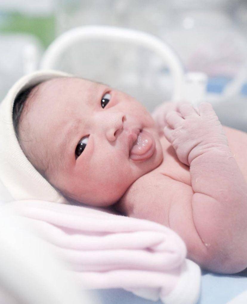 potret perjuangan Sabrina Anggraini, istri Belva Devara, melahirkan anak pertama (Instagram.com/sabrinaanggraini)