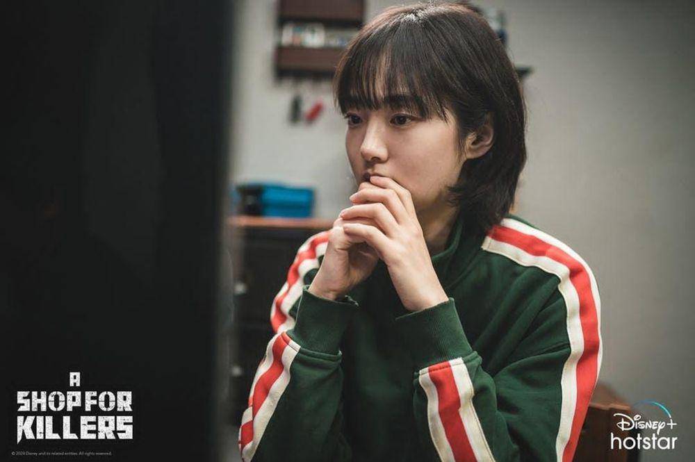 Kim Hye Jun di drama A Shop for Killers (instagram.com/disneyplushotstarth)