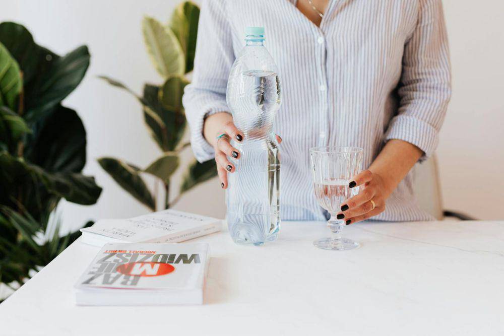 ilustrasi sebotol air putih(pexels.com/Karolina Grabowska)