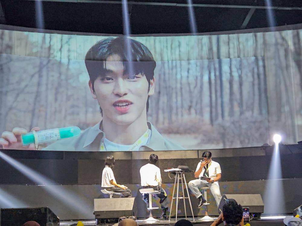 FreshCare Bikin Smash Matcha dengan Kemasan Glow in The Dark (IDN Times/istimewa)