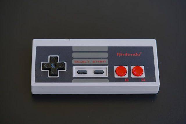 stik NES klasik (unsplash.com/@ravipalwe)