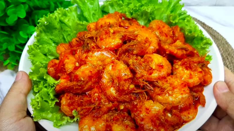 sambal udang balado (YouTube.com/ARA KITCHEN)