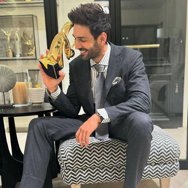 Kartik Aaryan (instagram.com/kartikaaryan)