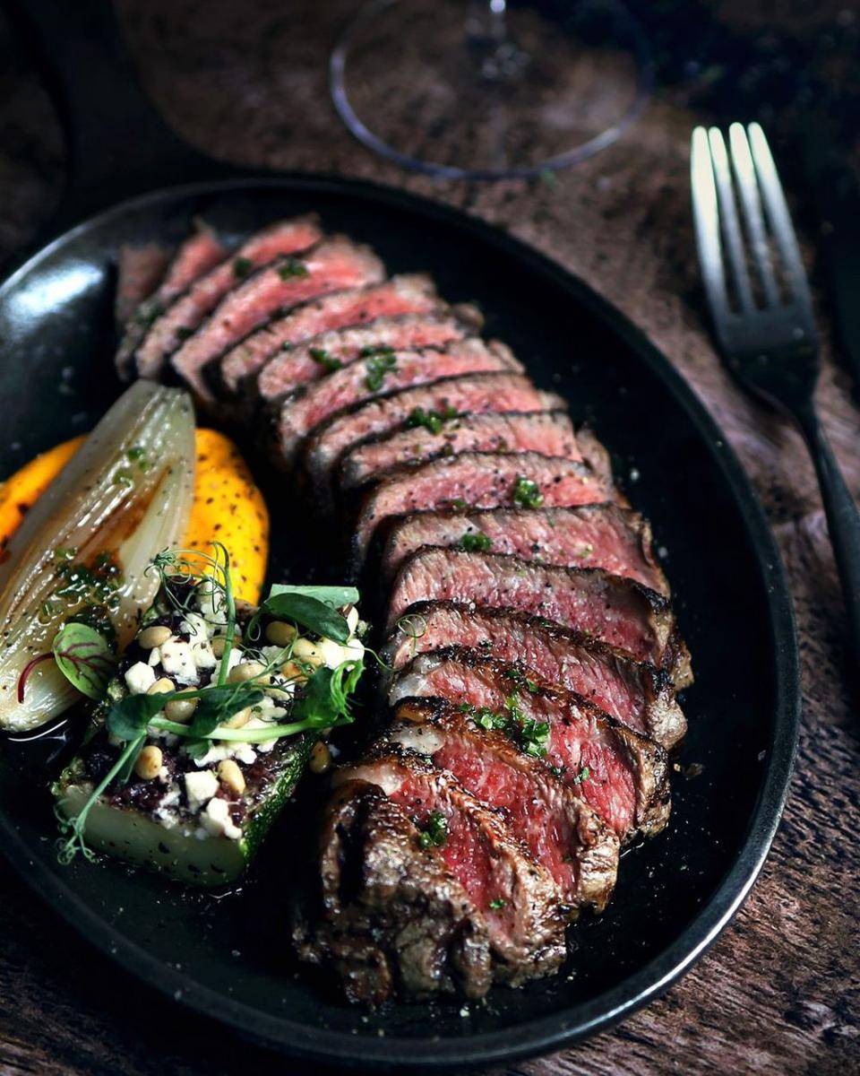 potret makanan di Bedrock Bar and Grill (instagram.com/bedrocksg)