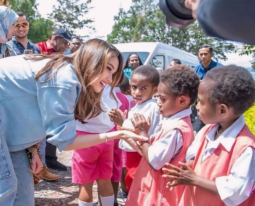 potret Cinta Laura di Wamena dan Jayapura (instagram.com/claurakiehl)