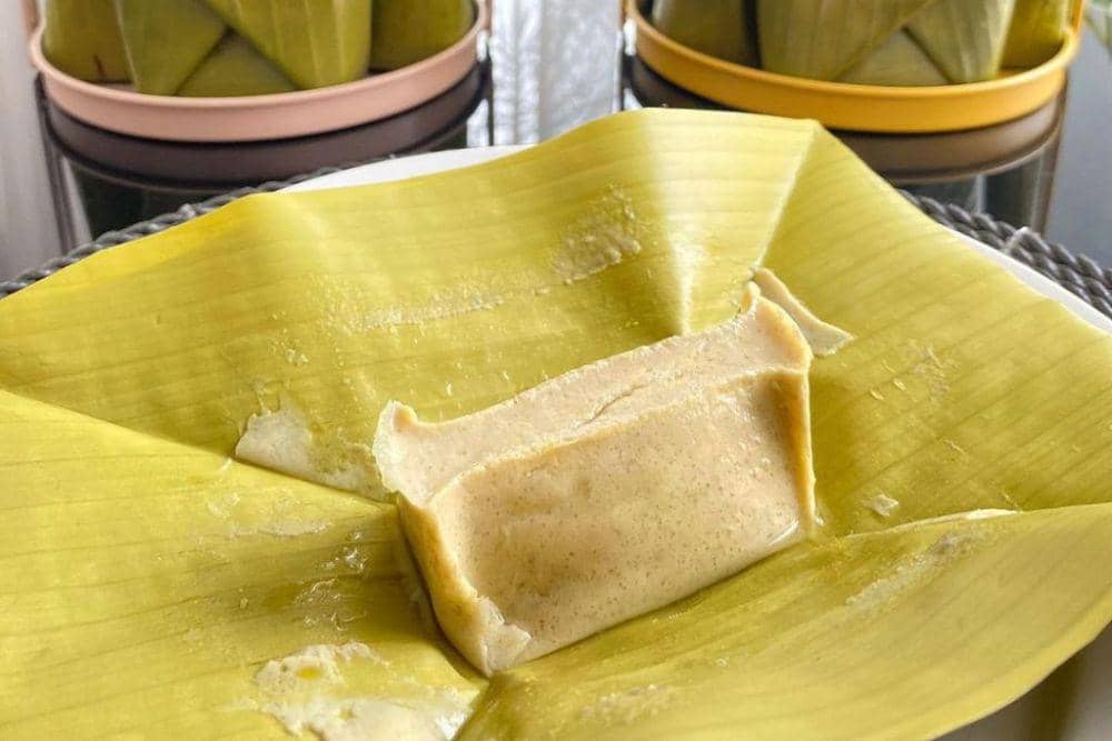 Ilustrasi barongko, camilan tradisional asal Sulawesi Selatan. (Instagram.com/yakueid)