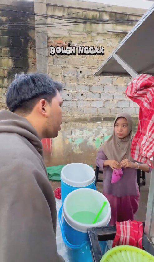 Thariq Halilintar ngabuburit (Instagram.com/thariqhalilintar)