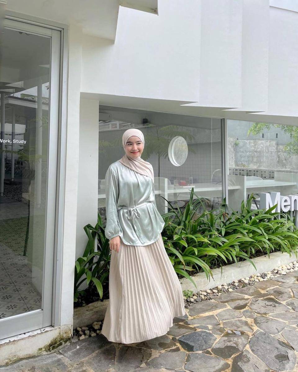 inspirasi OOTD ala Zakila Angel (instagram.com/bbyjiangel_)