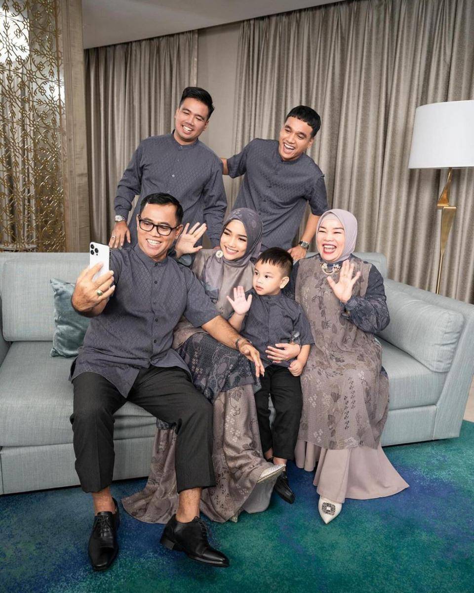 potret keluarga Fuji (instagram.com/fuji_an)