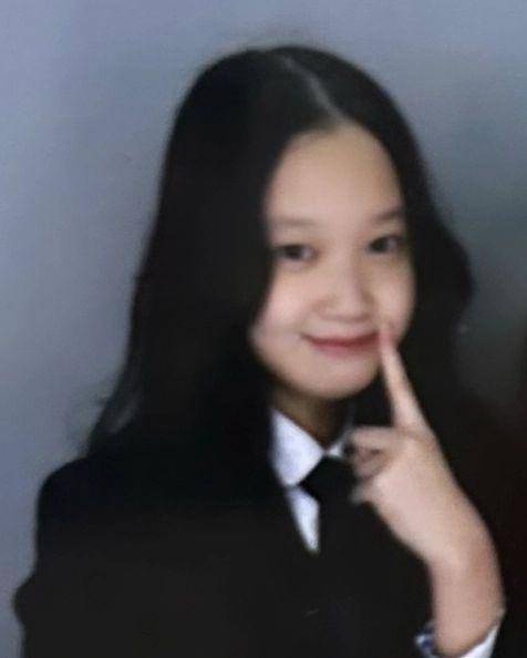 potret terbaru Kim Seol 'Jinjoo' Reply 1988 (instagram.com/snowgold.2011)