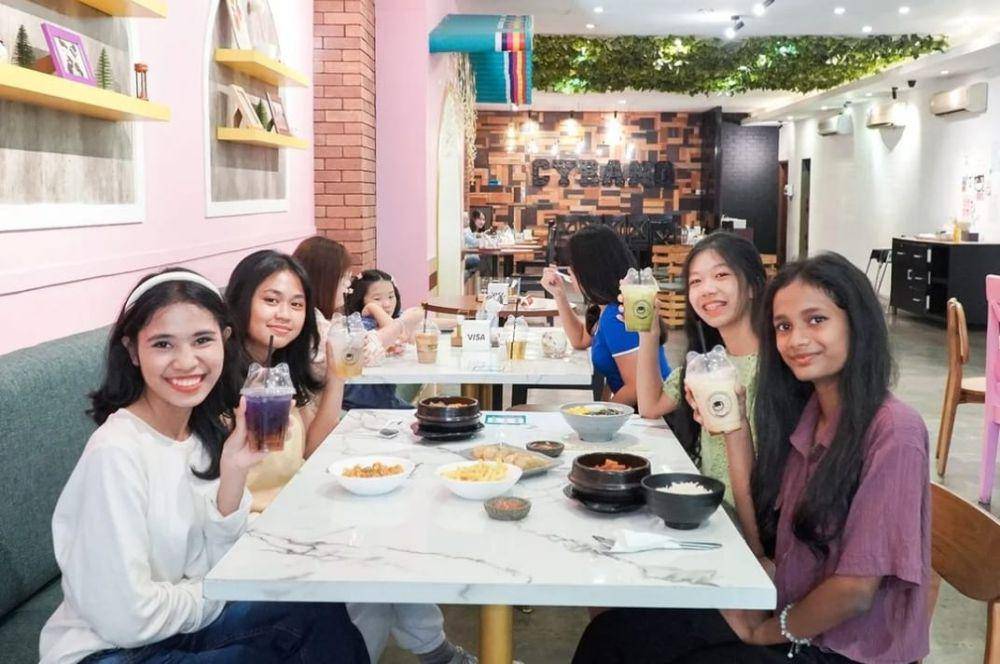 ilustrasi Cyrano Cafe (instagram.com/cyranocafe)