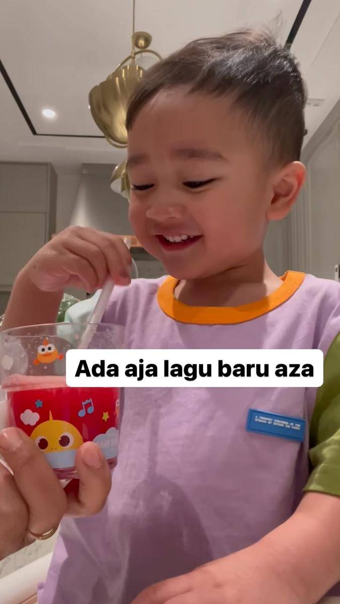 potret Rayyanza bangun sahur hingga beraktivitas di pagi hari (instagram.com/riniperdiyanti)