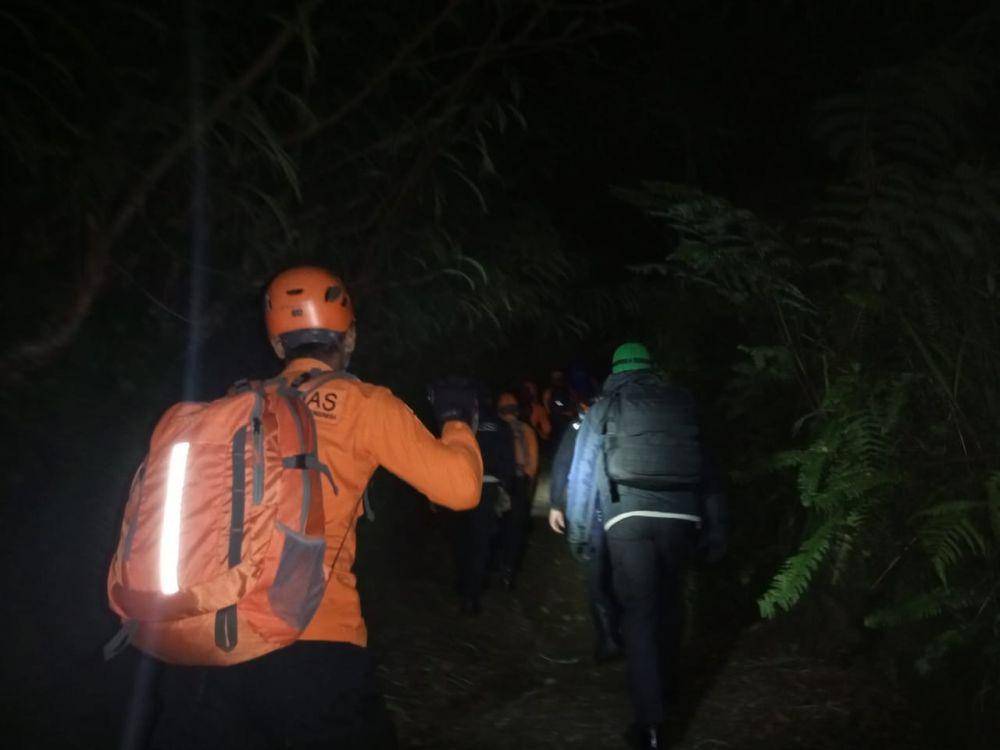 Situasi evakuasi pendaki Gunung Agung yang meninggal dunia (Dok.IDN Times/Basarnas Bali)