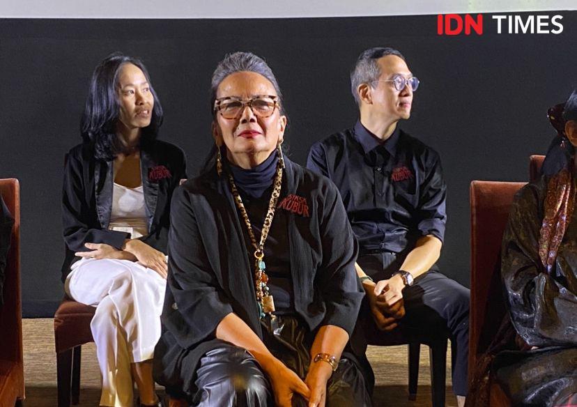 Main Siksa Kubur, Christine Hakim sampai Masuk Mesin Cuci