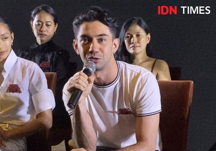 potret Reza Rahadian dalam press conference film Siksa Kubur (IDN Times/Rani Asnurida)