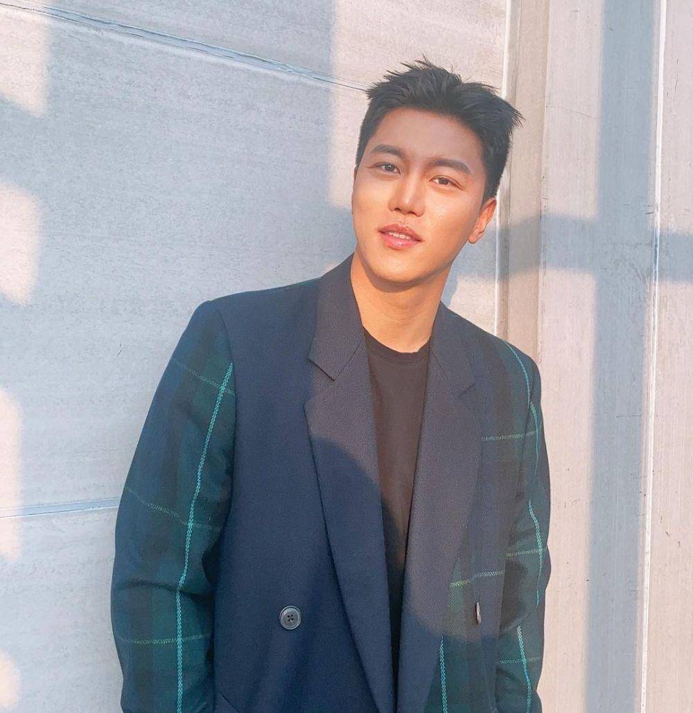 Eum Moon Suk (instagram.com/monsterz_sic)