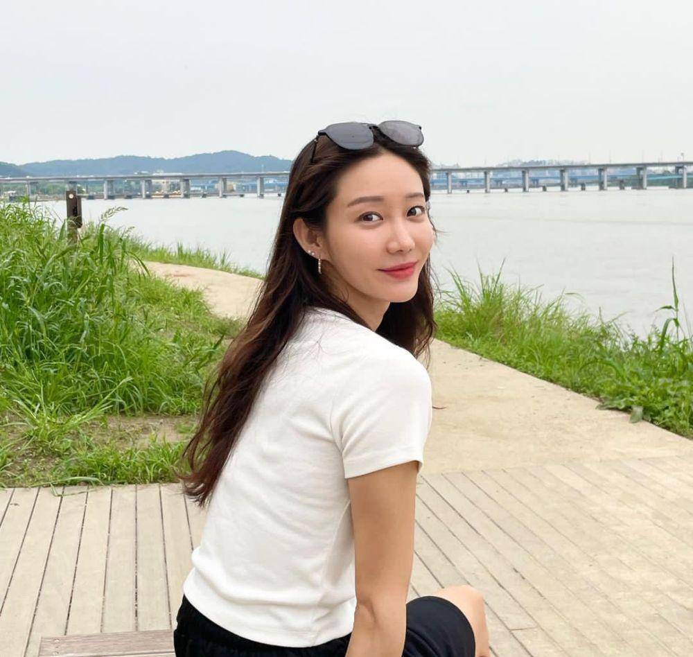Han Gu Ru (instagram.com/hanguru0529)