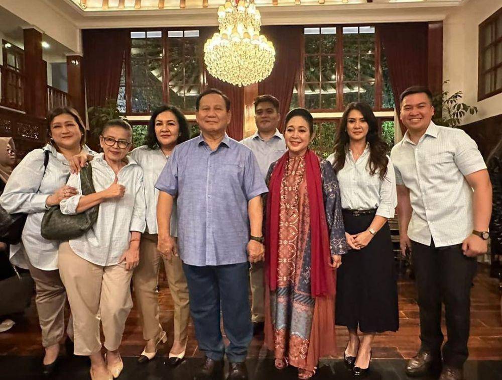 (instagram.com/titieksoeharto)