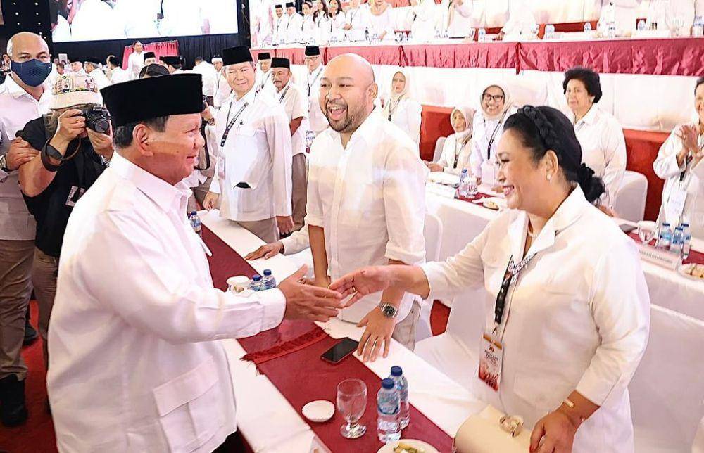 Momen Titiek dilantik Prabowo sebagai Wakil Ketua Dewan Pembina Partai Gerindra pada 15 Desember 2023. (instagram.com/titieksoeharto)