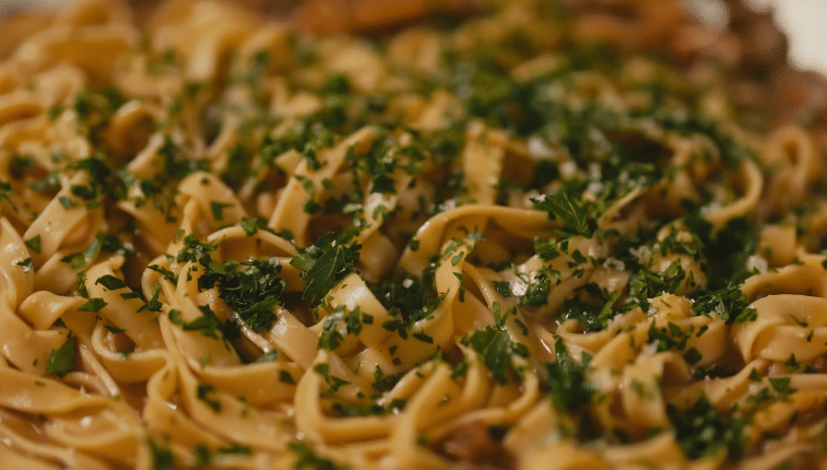 ilustrasi mushroom fettuccine (youtube.com/Recipe30)