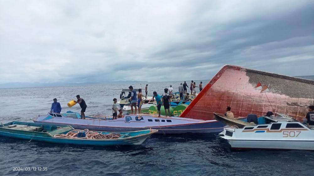 Korban Selamat Kapal Terbalik di Selayar Bertambah Jadi 12 Orang