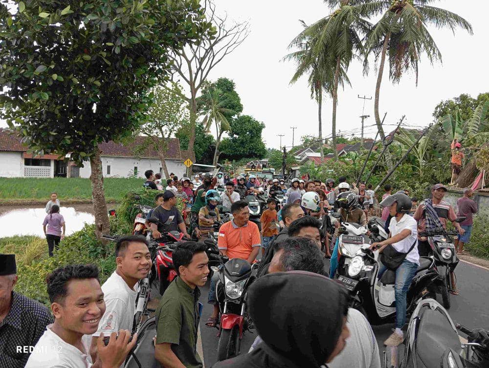 Ribuan pengendara roda dua dan roda empat dipaksa putar balek (IDN Times/Ruhaili)