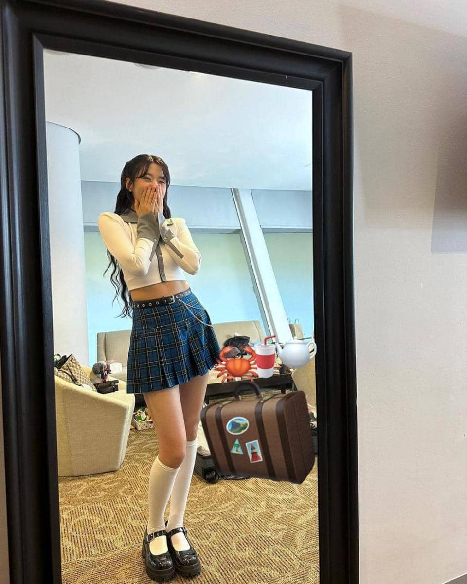 outfit nuansa putih ala Yujin IVE (instagram.com/_yujin_an)