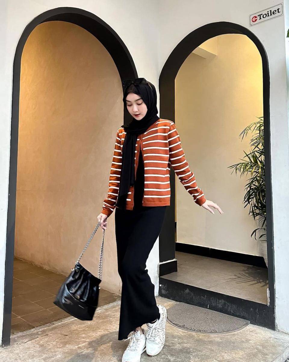 inspirasi OOTD ala Nabilah (instagram.com/nabilahcil)