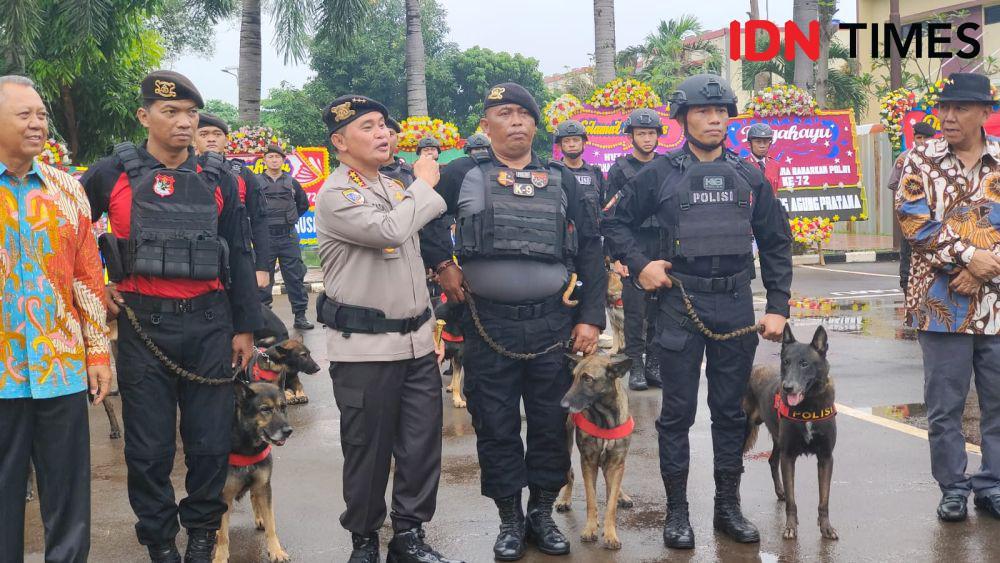 Kabaharkam Polri, Komjen Mohammad Fadil Imran mengecek kesiapan anggota polisi satwa di Korps Sabhara Baharkam Polri, Cimanggis, Depok. (IDNTimes/Dicky)