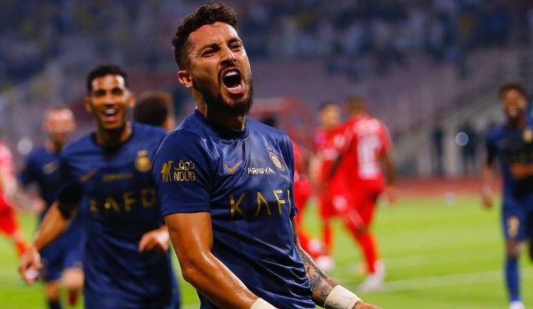 Alex Telles (instagram.com/alextelles13)