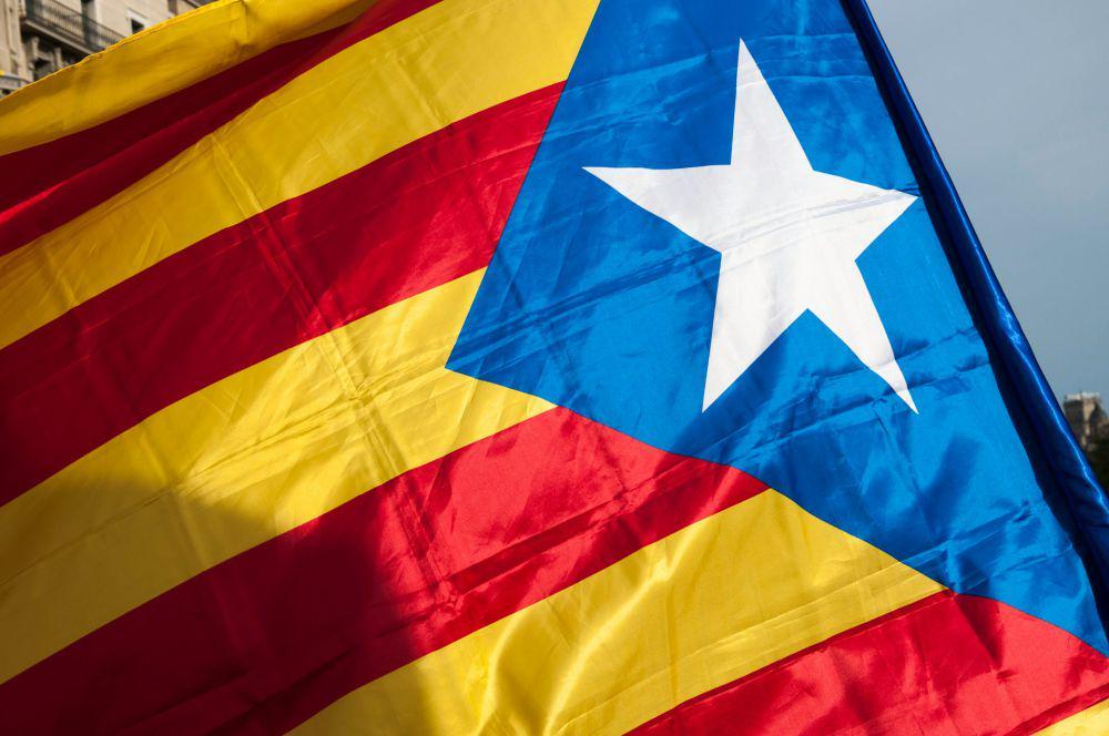 ilustrasi bendera Catalan (Unsplash.com/Eder Pozo Perez)