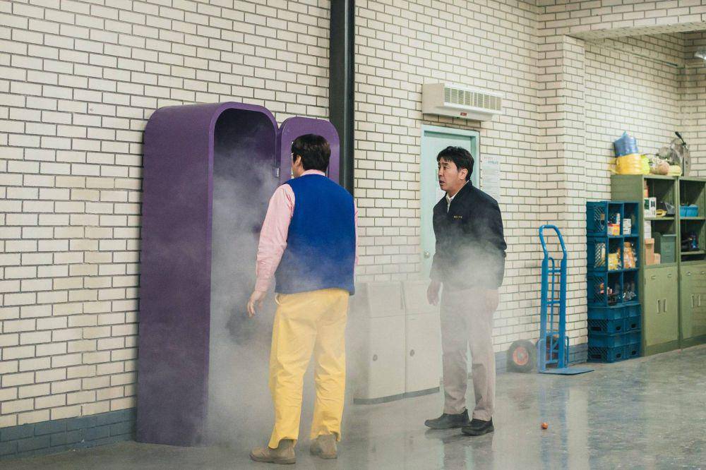 still cut drakor Chicken Nugget (dok. Netflix/Chicken Nugget)