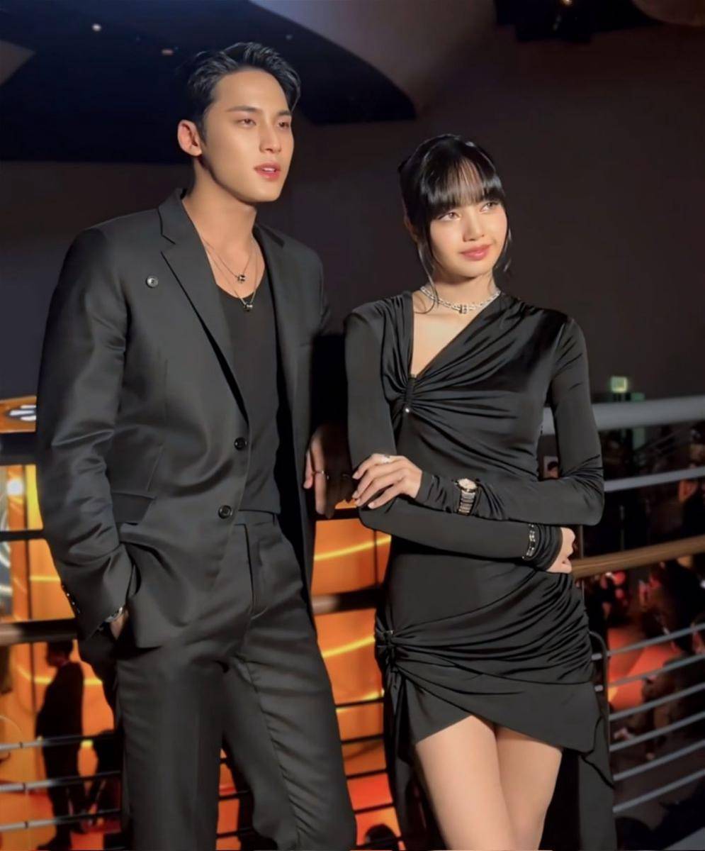 Mingyu SEVENTEEN dan Lisa BLACKPINK di event Bulgari (instagram.com/harpersbazaarkorea)