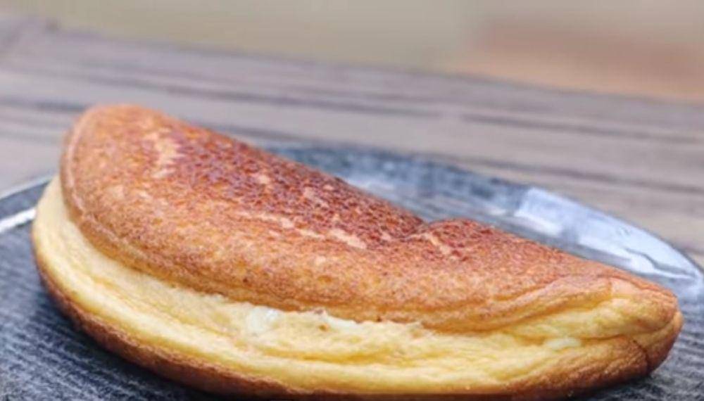 Fluffy Omelette (youtube.com/Devina Hermawan)