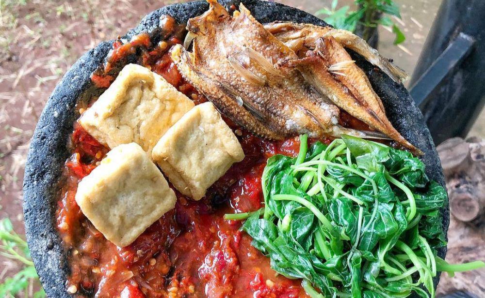 5 Lauk yang Cocok Jadi Pendamping Sambal Terasi, Enaknya Gak Ketolong!