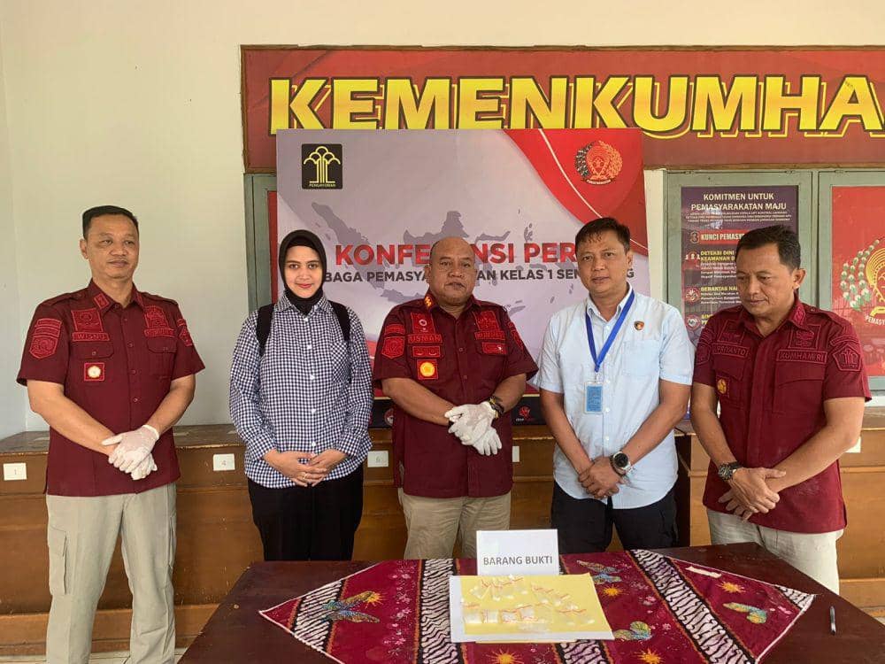 Demi Pujaan Hati, Wanita Rambut Merah Bawa Sabu ke Lapas Kedungpane