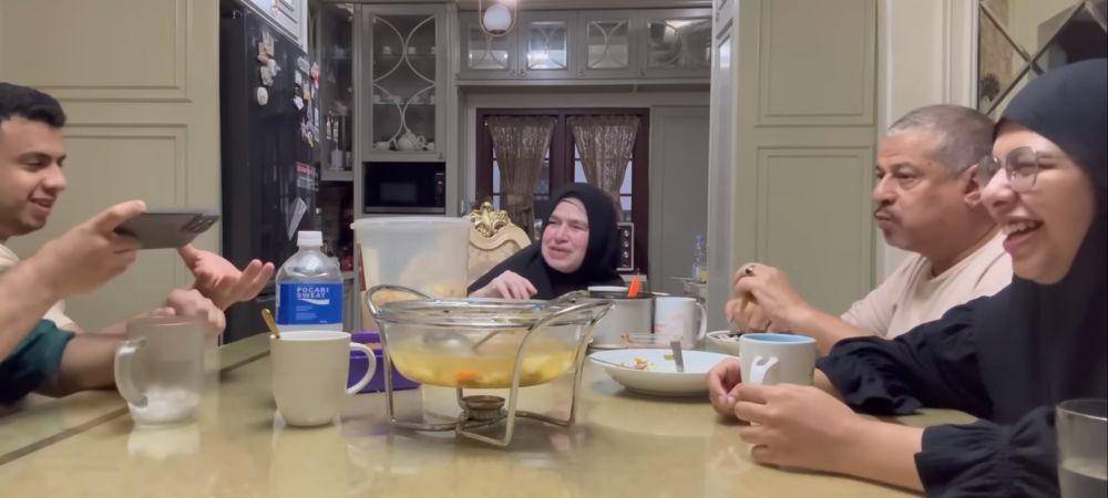 potret keisengan Fadil Jaidi saat sahur Ramadan hari pertama (youtube.com/fadiljaidi7416)