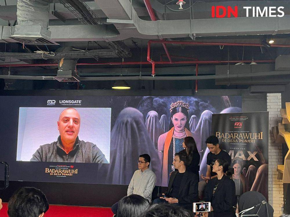 Produser, Sutradara, dan pemain film Badarawuhi Di Desa Penari (Dok. IDN Times/Erfah Nanda)