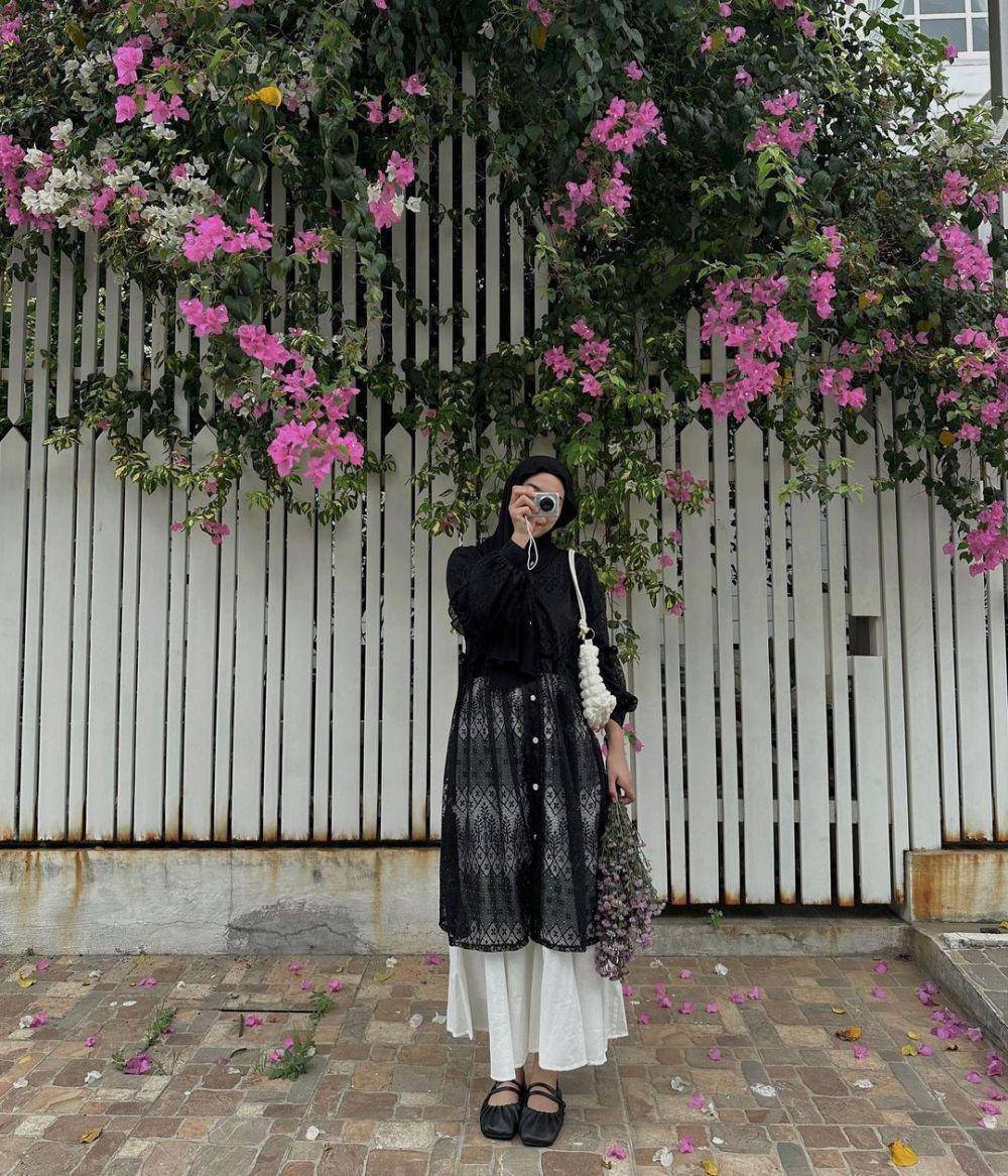 inspirasi OOTD ala Fitri Hasiani (instagram.com/_kakpit)