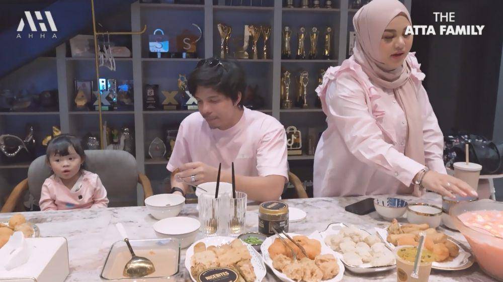 Atta dan Aurel ngabuburit (youtube.com/atta halilintar)