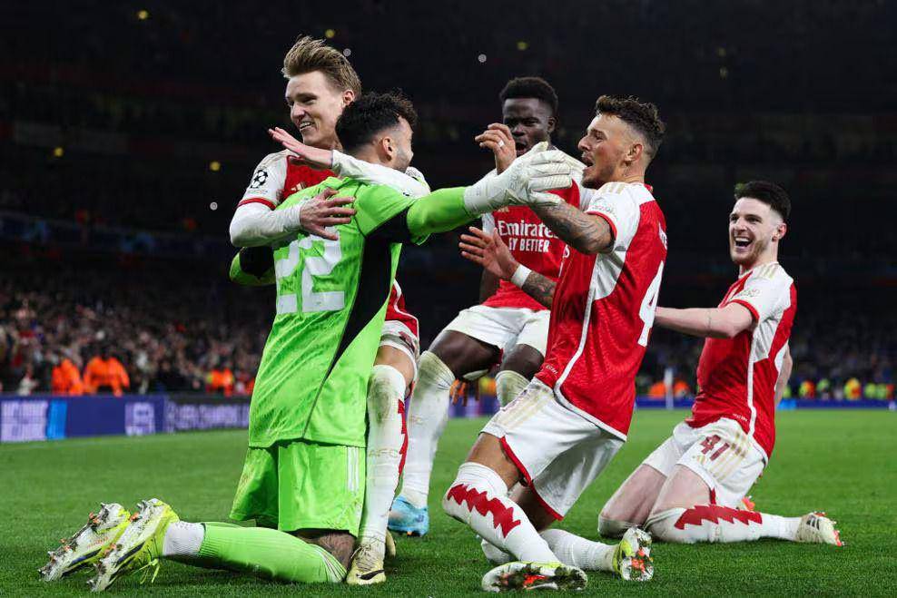 Arsenal merayakan kemenangan melawan Porto pada leg kedua babak 16 besar Liga Champions 2023/2024. (uefa.com)