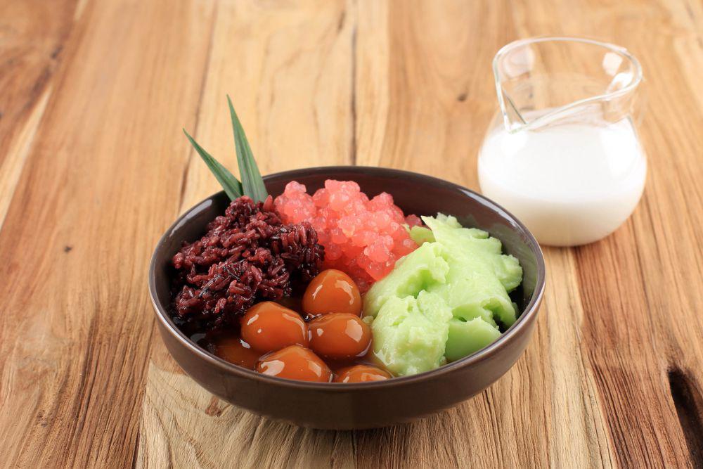 Resep Bubur Kampiun, Takjil Khas Minang yang Isiannya Komplet