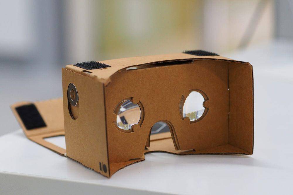 Google Cardboard (dok. Google)