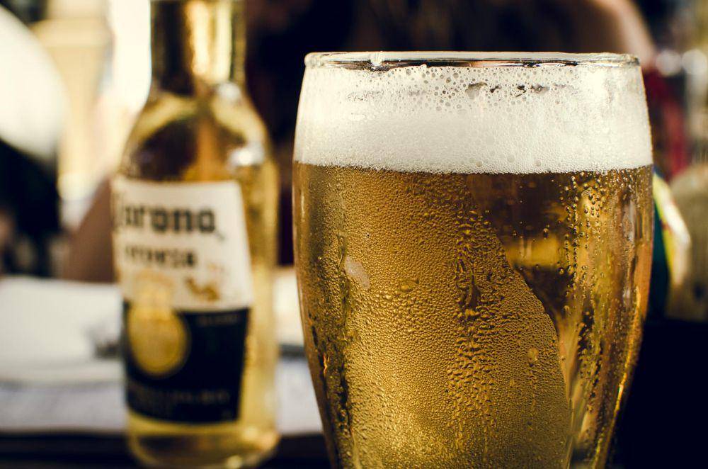 ilustrasi alkohol (pexels.com/Nicolas Postiglioni)