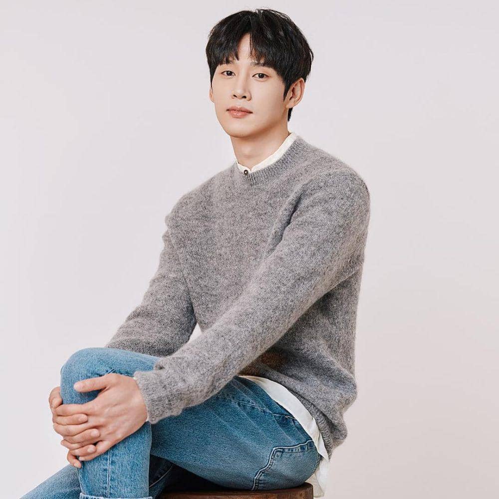 potret Park Sung Hoon (instagram.com/boxabum)