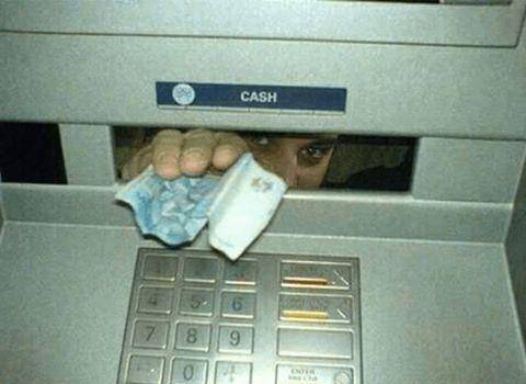 potret hal aneh dan membingungkan terjadi di ATM (reddit.com/user/informationtiger)