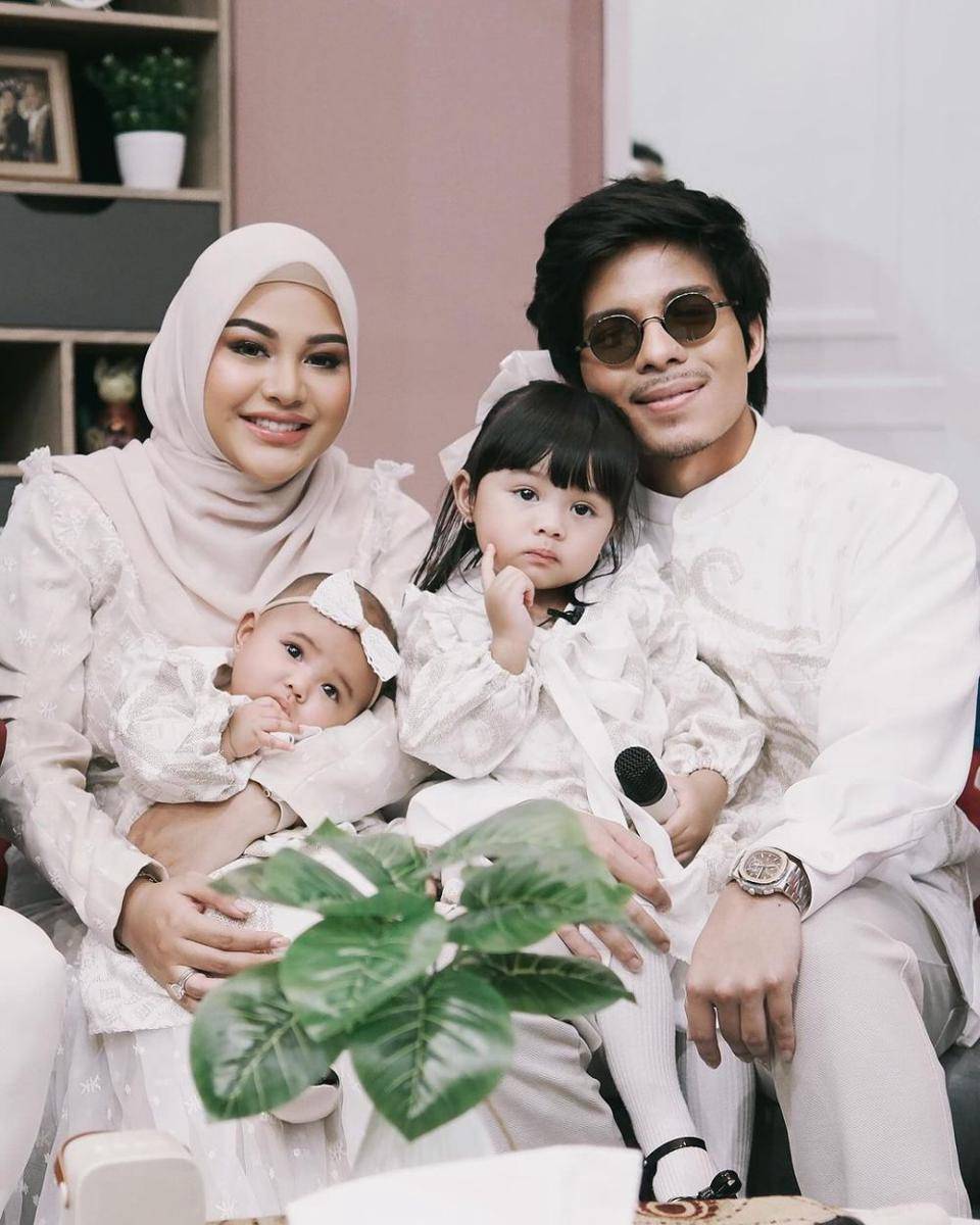 potret keluarga Atta Halilintar dan Aurel Hermansyah (instagram.com/aurelie.hermansyah)