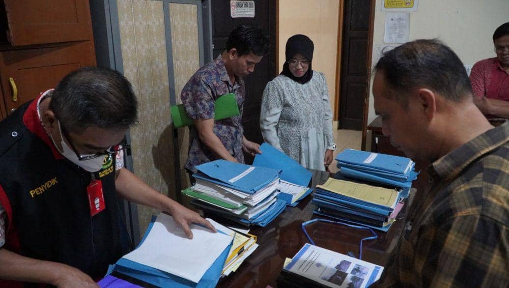 Pengeledahan kantor BPN Sumsel oleh tim pidsus Kejati Sumsel (Dok: istimewa)