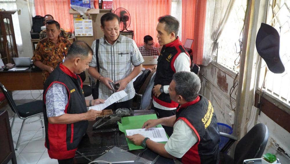 Pengeledahan kantor BPN Sumsel oleh tim pidsus Kejati Sumsel (Dok: istimewa)